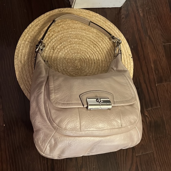 Coach Leather Baguette Bag - Picture 7 of 11